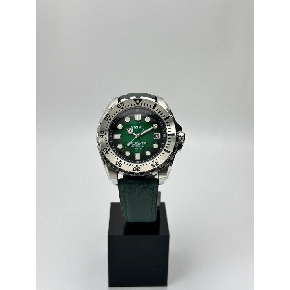 Custom Seiko Mod • Green Silver Baby Monster • 44mm